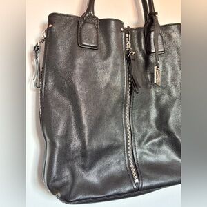 Kenneth Cole Of New York Black Leather extendable tote bag